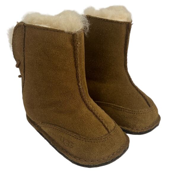BABY UGG Sz Small Suede Cozy Winter Boo Boots 5206 Small - Picture 1 of 10